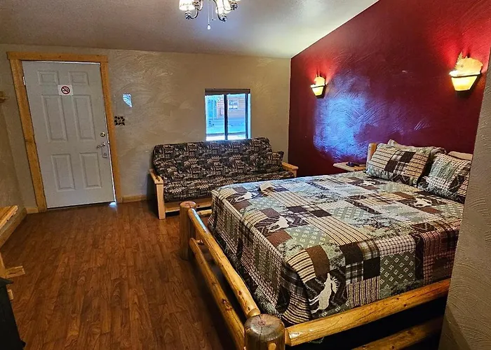 Motel Nine Pines