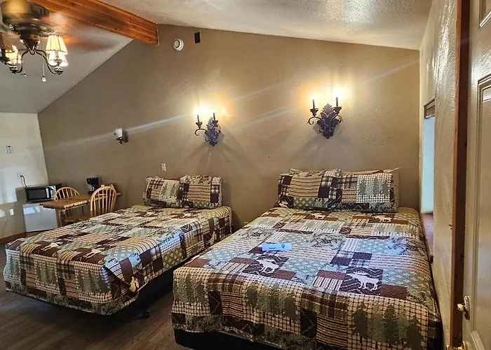 Motel Nine Pines